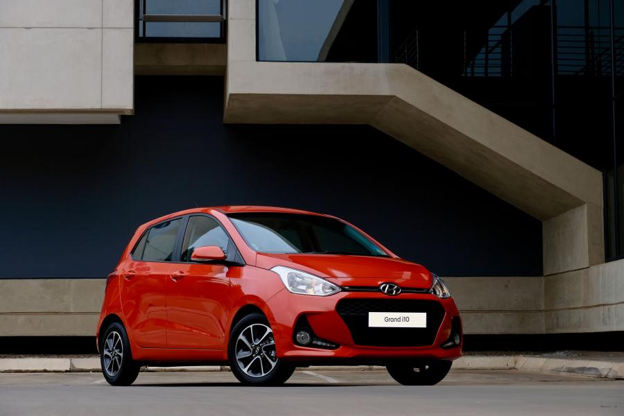  Hyundai Grand i10 2017 года  (ZA) (фото 13 из 19)